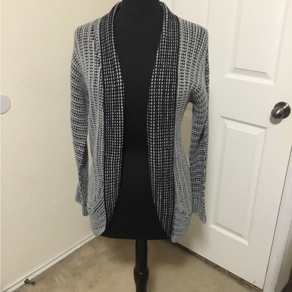 Pink Rose Cardigan Grey/Black,size S. NWT.